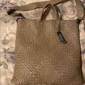 Falor italia tan woven bag new F2050